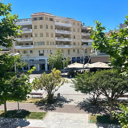 Aristo Square View Каламата